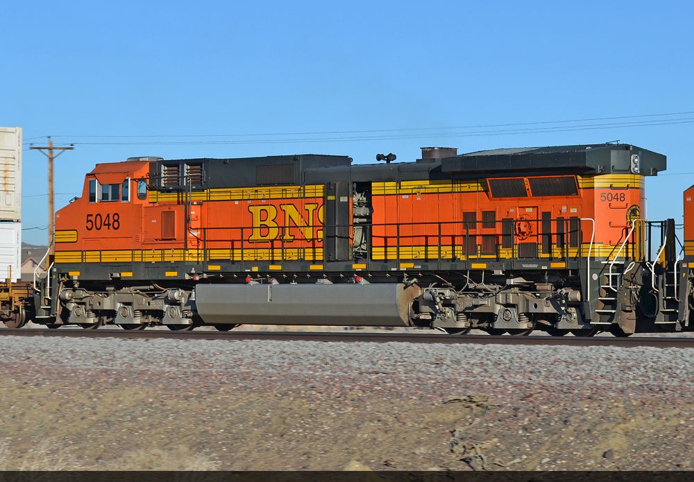 BNSF 5048